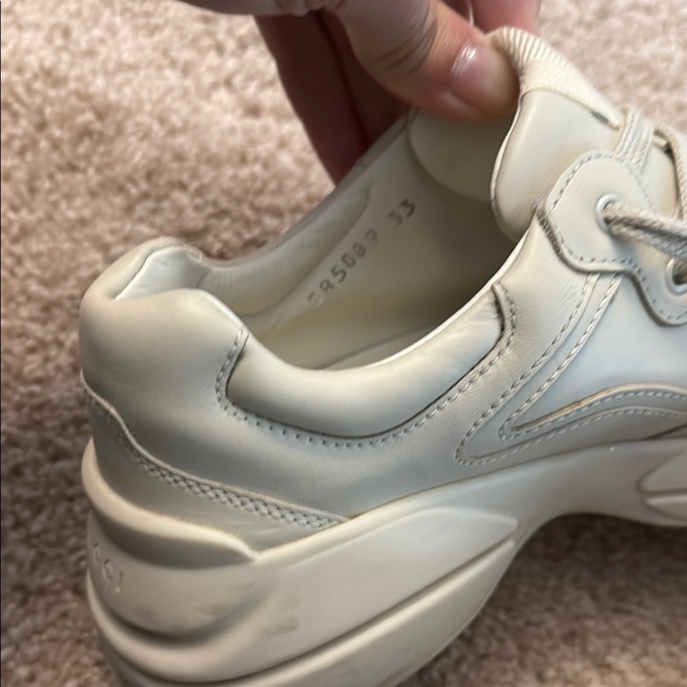 Gucci kid Cream Sneakers - Picture 3 of 5